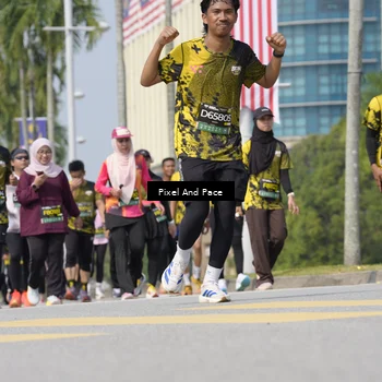 Runner Photo 6527450
