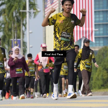 Runner Photo 6527471