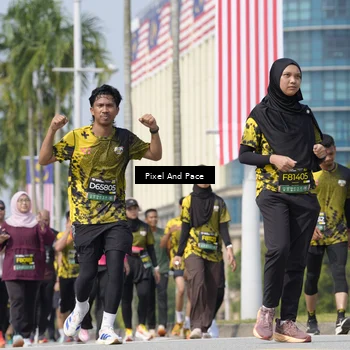 Runner Photo 6527489