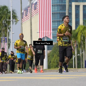Runner Photo 6527555