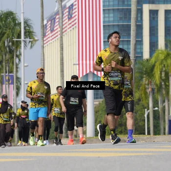 Runner Photo 6527564