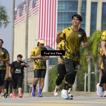 Runner Photo 6527593