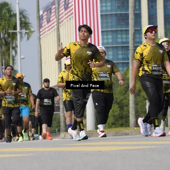 Runner Photo 6527631