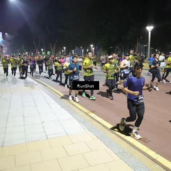 Runner Photo 6527678
