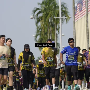 Runner Photo 6527851