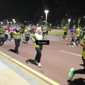 Runner Photo 6527888