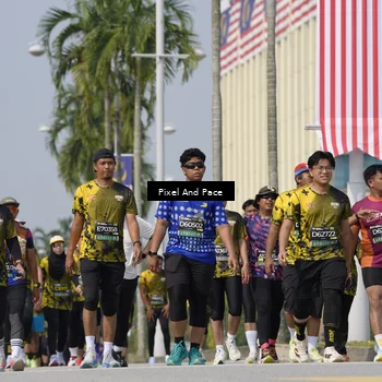 Runner Photo 6527889
