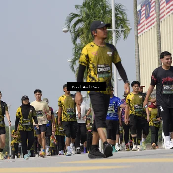 Runner Photo 6527947