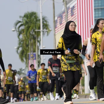 Runner Photo 6527960