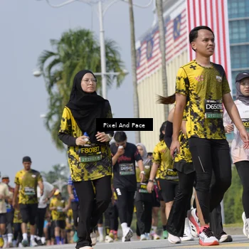 Runner Photo 6527978