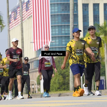 Runner Photo 6528044