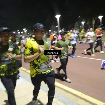 Runner Photo 6528055