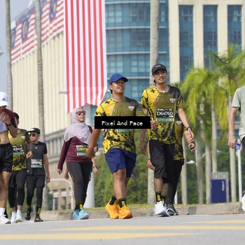 Runner Photo 6528059