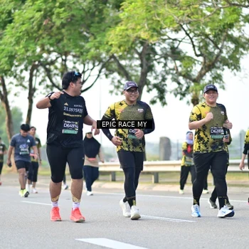Runner Photo 6528093
