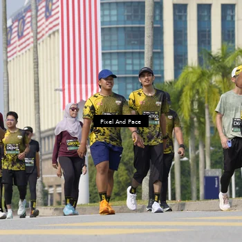 Runner Photo 6528095
