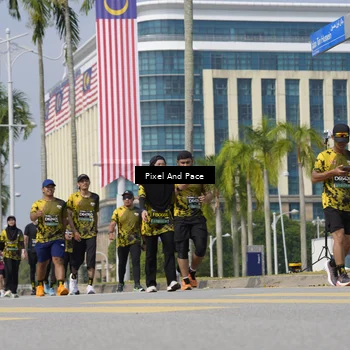 Runner Photo 6528128