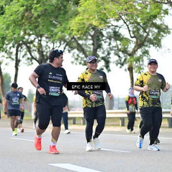 Runner Photo 6528133