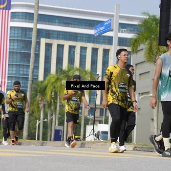 Runner Photo 6528157