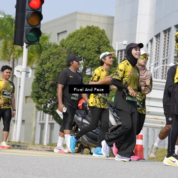 Runner Photo 6528258