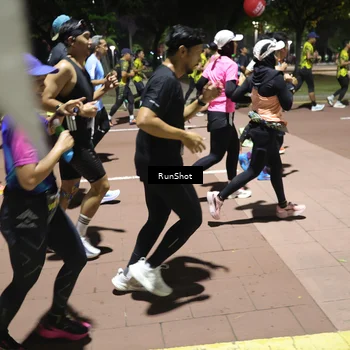 Runner Photo 6528334