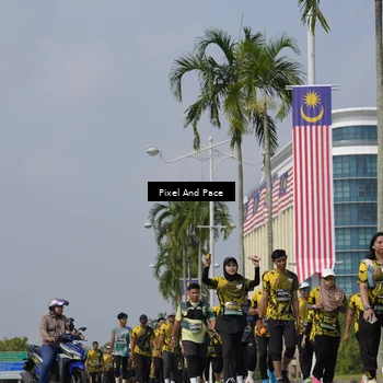 Runner Photo 6528384