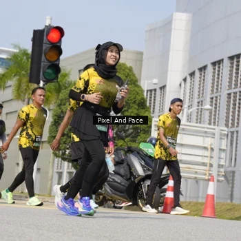 Runner Photo 6528404