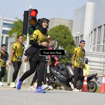 Runner Photo 6528432