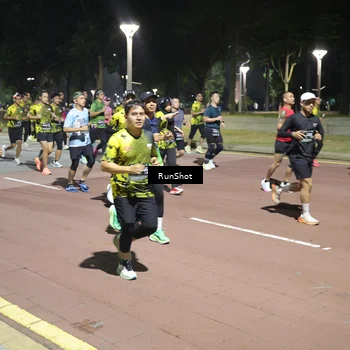 Runner Photo 6528442