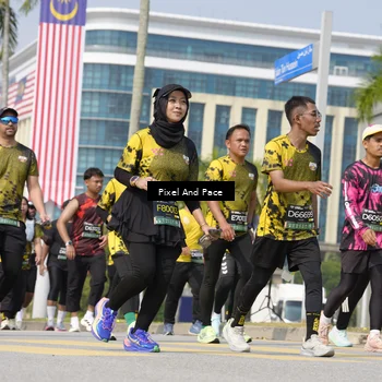 Runner Photo 6528448
