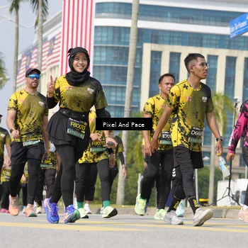 Runner Photo 6528502