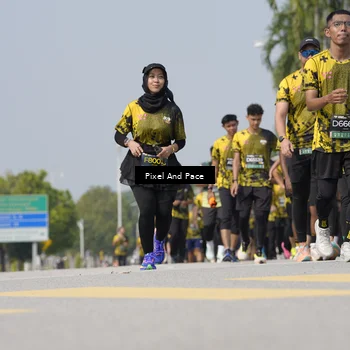 Runner Photo 6528593