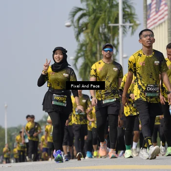 Runner Photo 6528598