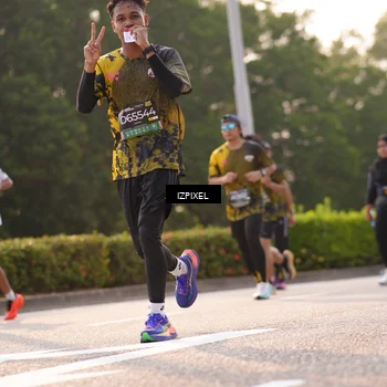 Runner Photo 6528599