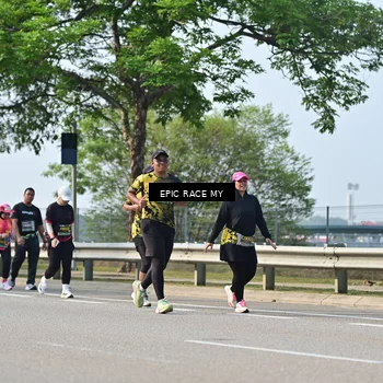 Runner Photo 6528739