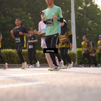 Runner Photo 6528740