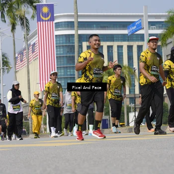 Runner Photo 6528798