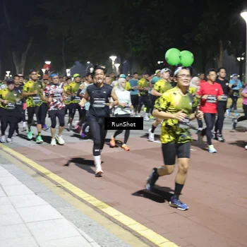 Runner Photo 6528810