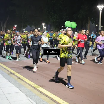 Runner Photo 6528835