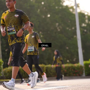 Runner Photo 6528840