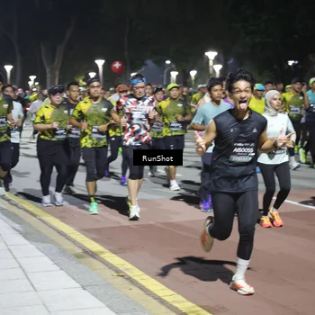 Runner Photo 6528876
