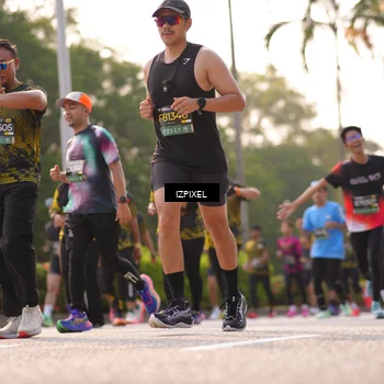 Runner Photo 6528912