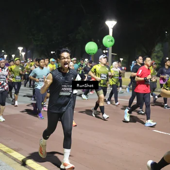 Runner Photo 6528918