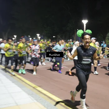 Runner Photo 6528944