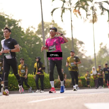 Runner Photo 6529022