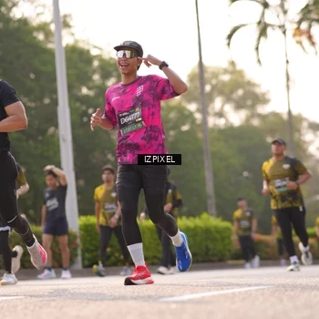 Runner Photo 6529044