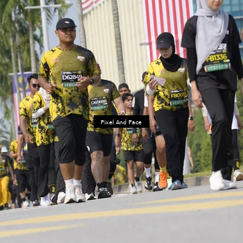 Runner Photo 6529046