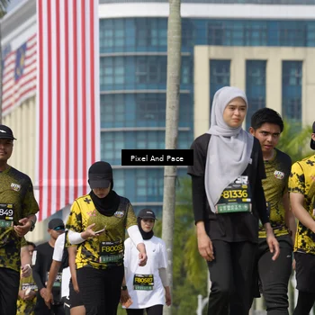 Runner Photo 6529048
