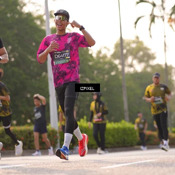 Runner Photo 6529068