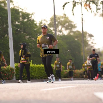 Runner Photo 6529070