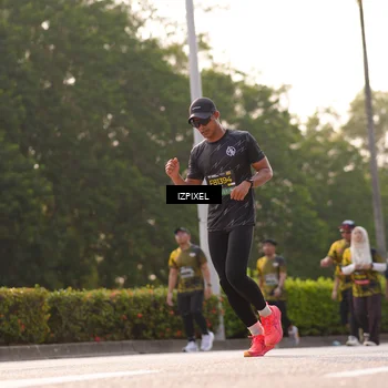 Runner Photo 6529137